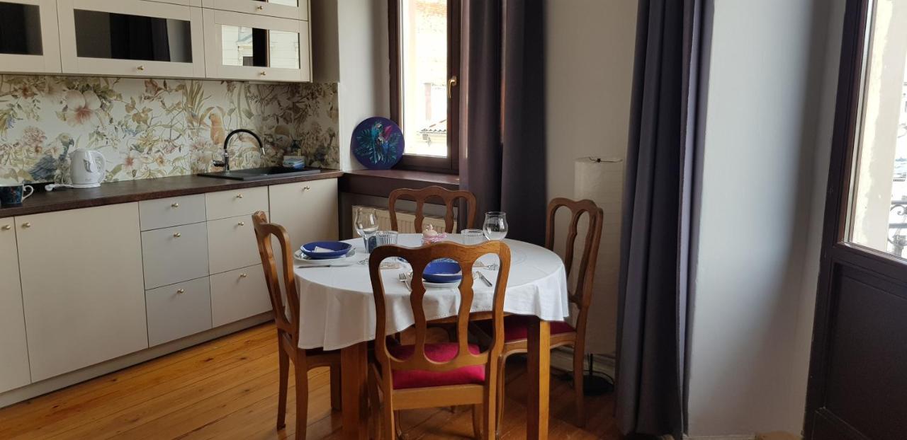 Astronomiczny Apartament , Mieszkanie 2 Pokojowe. Parking. Torun Bagian luar foto