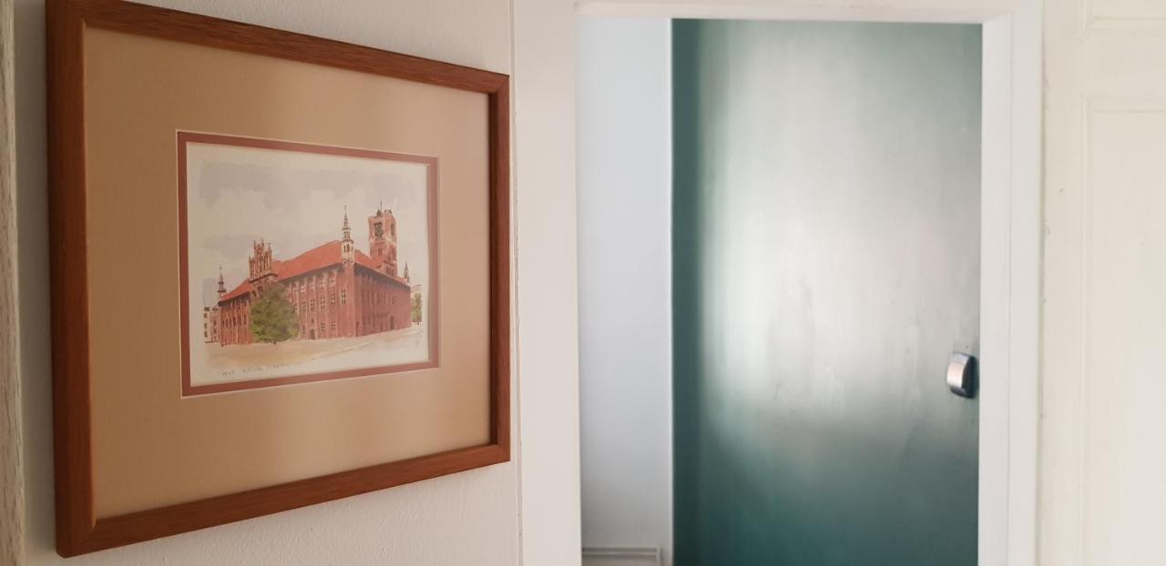 Astronomiczny Apartament , Mieszkanie 2 Pokojowe. Parking. Torun Bagian luar foto