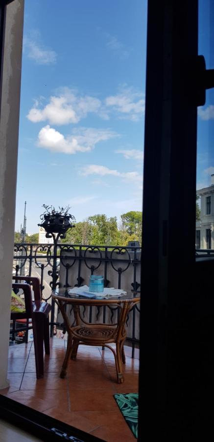 Astronomiczny Apartament , Mieszkanie 2 Pokojowe. Parking. Torun Bagian luar foto