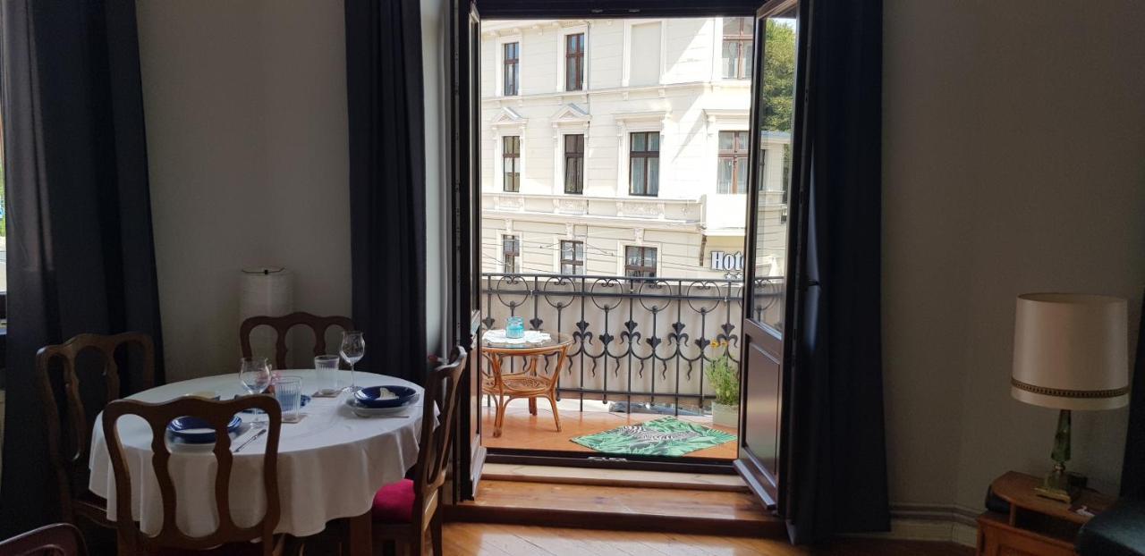 Astronomiczny Apartament , Mieszkanie 2 Pokojowe. Parking. Torun Bagian luar foto