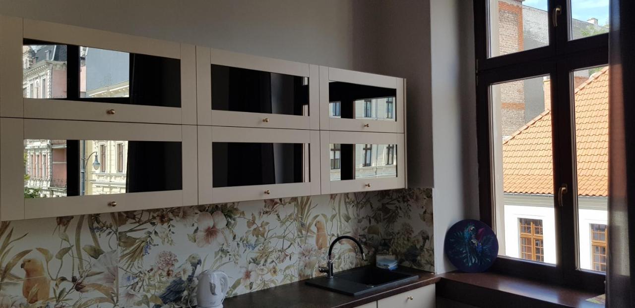 Astronomiczny Apartament , Mieszkanie 2 Pokojowe. Parking. Torun Bagian luar foto