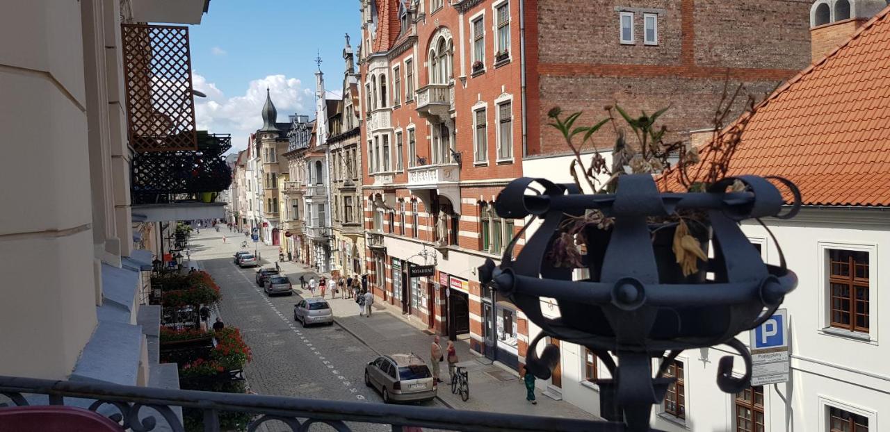Astronomiczny Apartament , Mieszkanie 2 Pokojowe. Parking. Torun Bagian luar foto