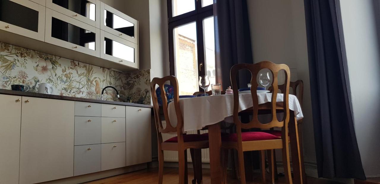 Astronomiczny Apartament , Mieszkanie 2 Pokojowe. Parking. Torun Bagian luar foto