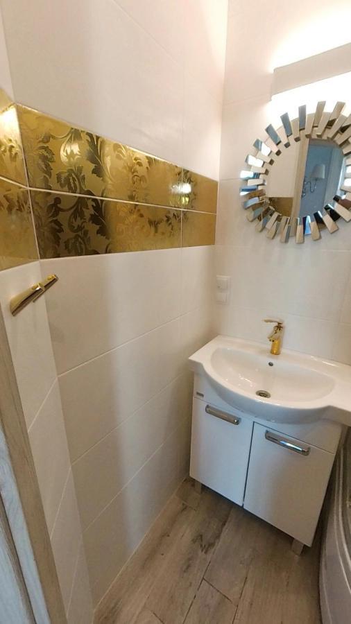 Astronomiczny Apartament , Mieszkanie 2 Pokojowe. Parking. Torun Bagian luar foto
