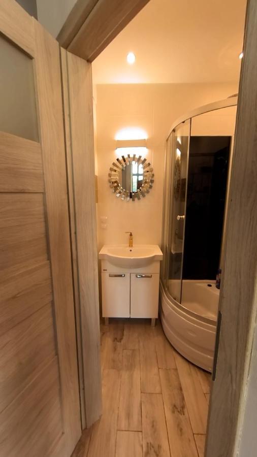 Astronomiczny Apartament , Mieszkanie 2 Pokojowe. Parking. Torun Bagian luar foto