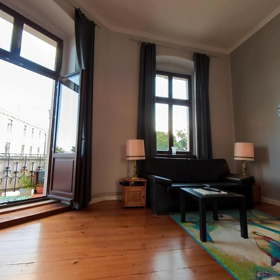 Astronomiczny Apartament , Mieszkanie 2 Pokojowe. Parking. Torun Bagian luar foto
